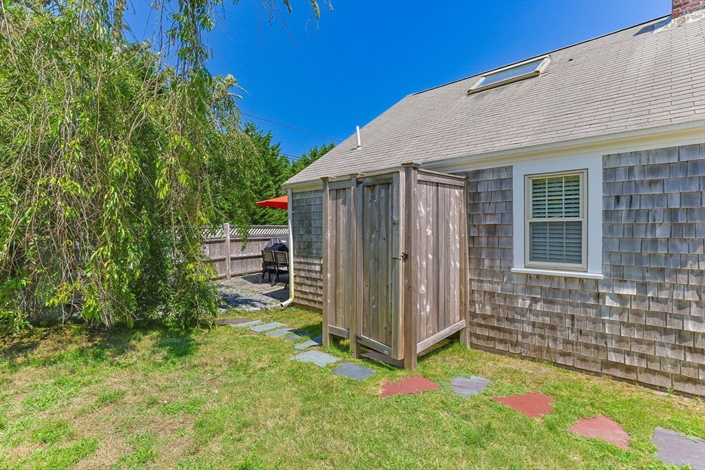 124 Pleasant Street