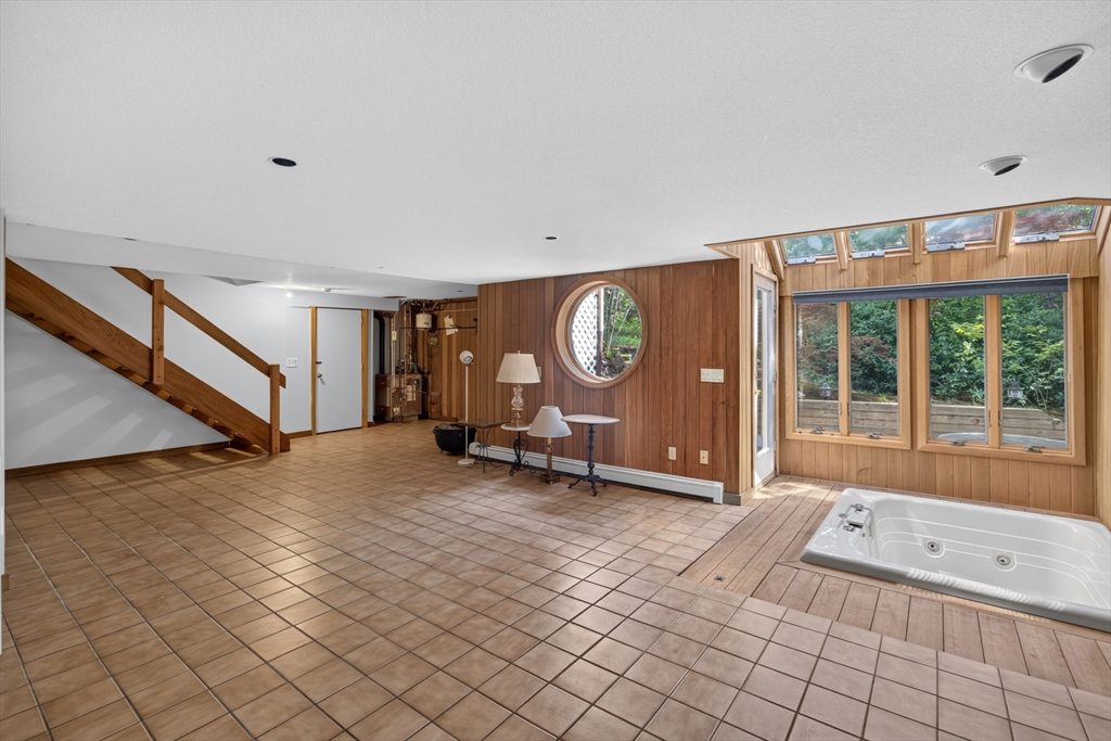 795 Hay Rd
