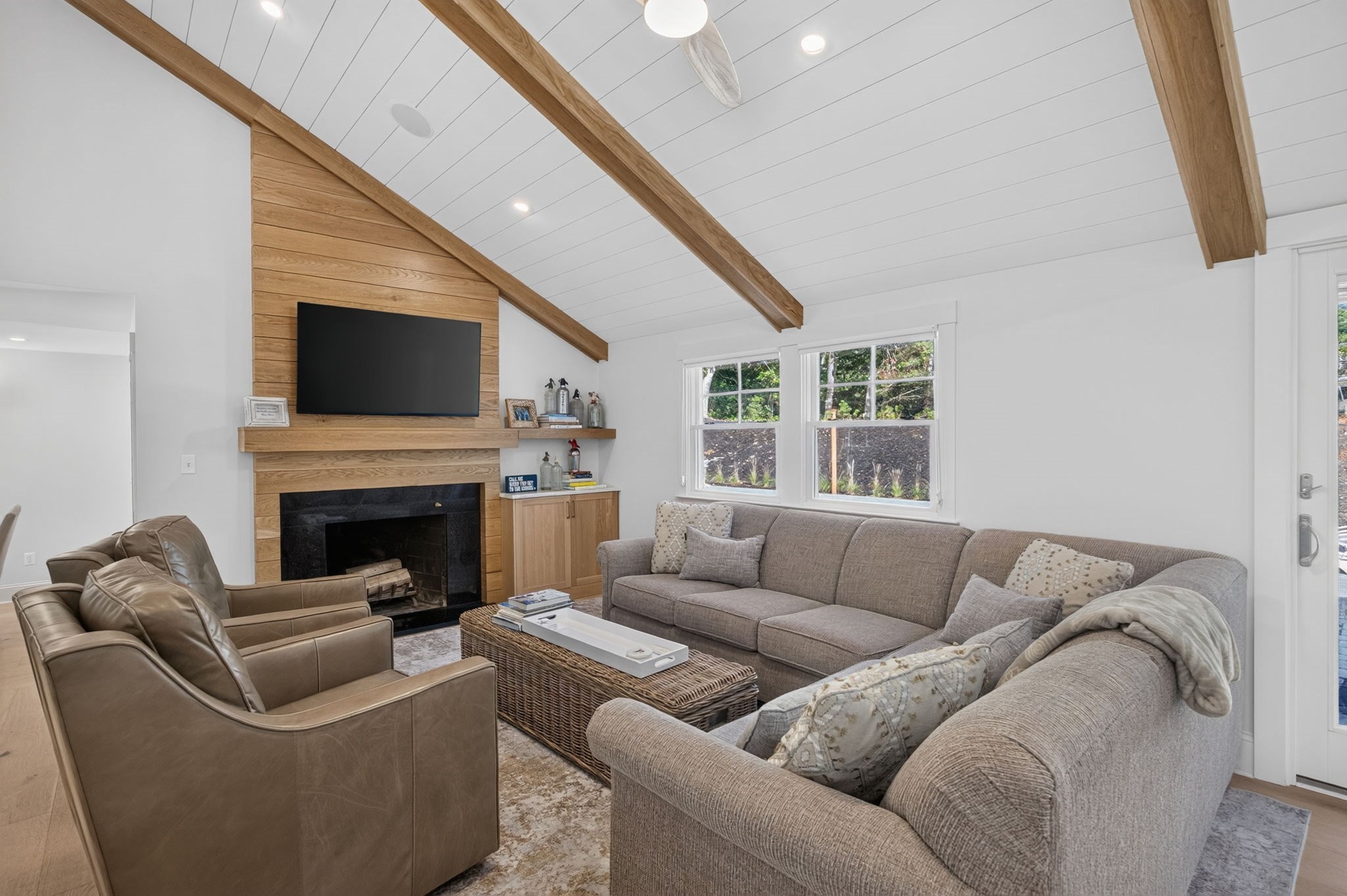 312 Round Cove Rd
