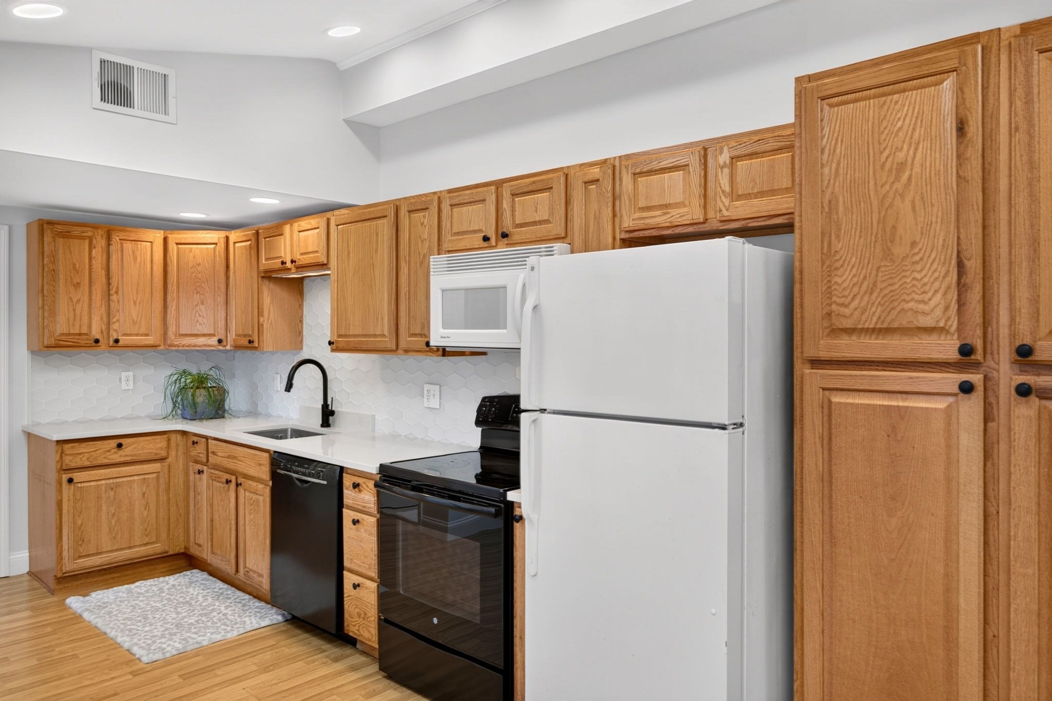 16 Lt Hauser Ln # 3