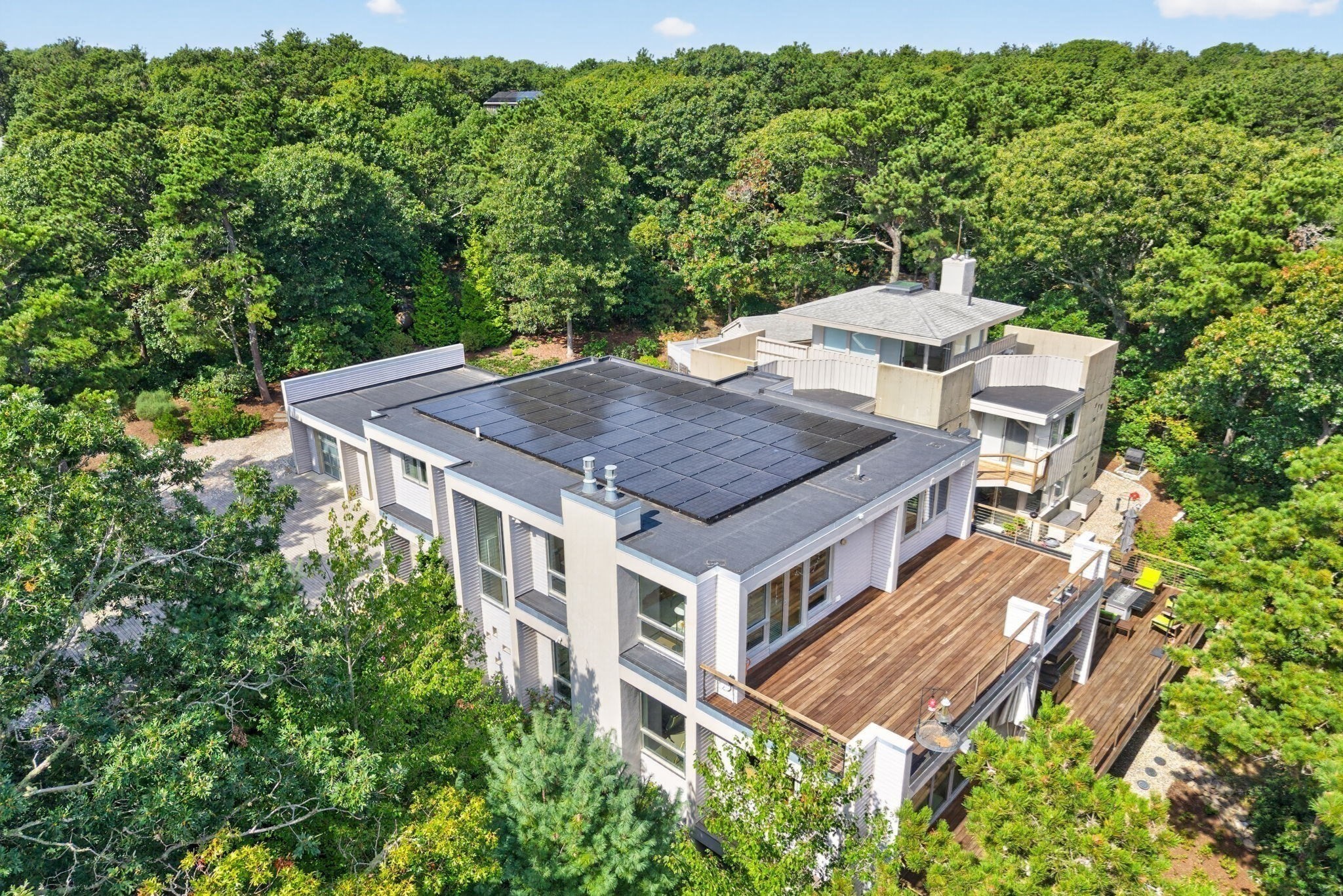 6 Huckleberry Lane