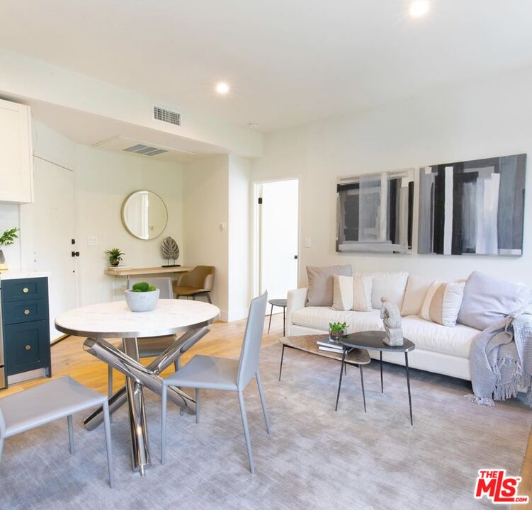 135 N Doheny Dr Unit: 103