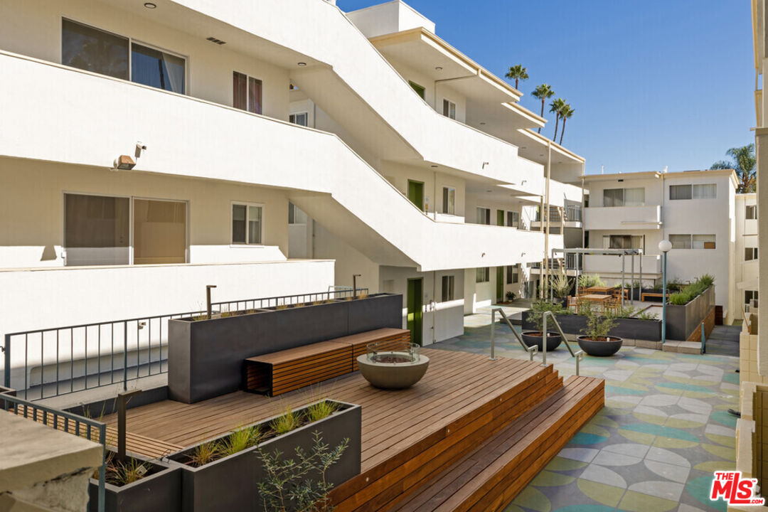 6615 Franklin Ave Unit: 124