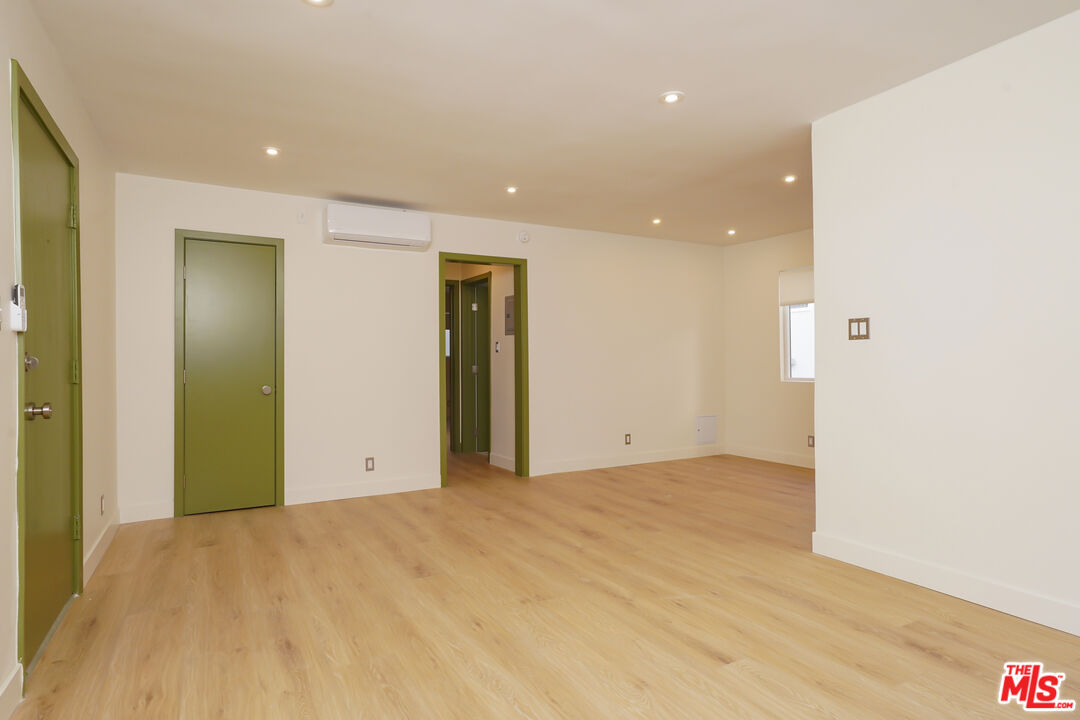 6615 Franklin Ave Unit: 124