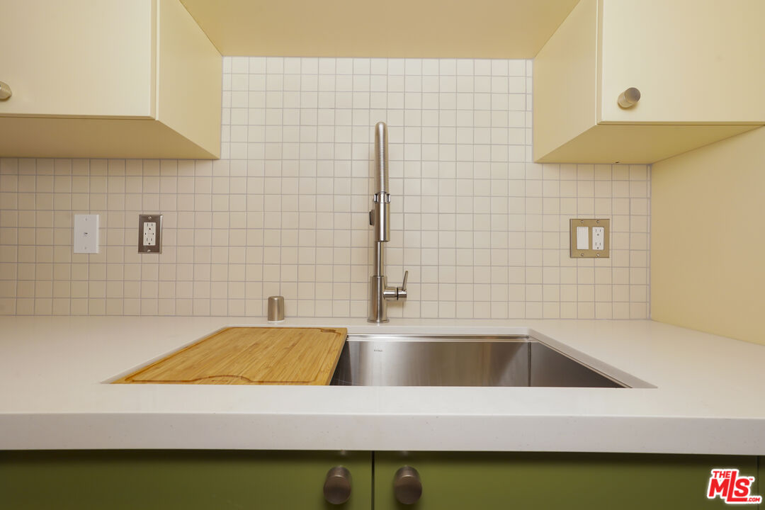 6615 Franklin Ave Unit: 124
