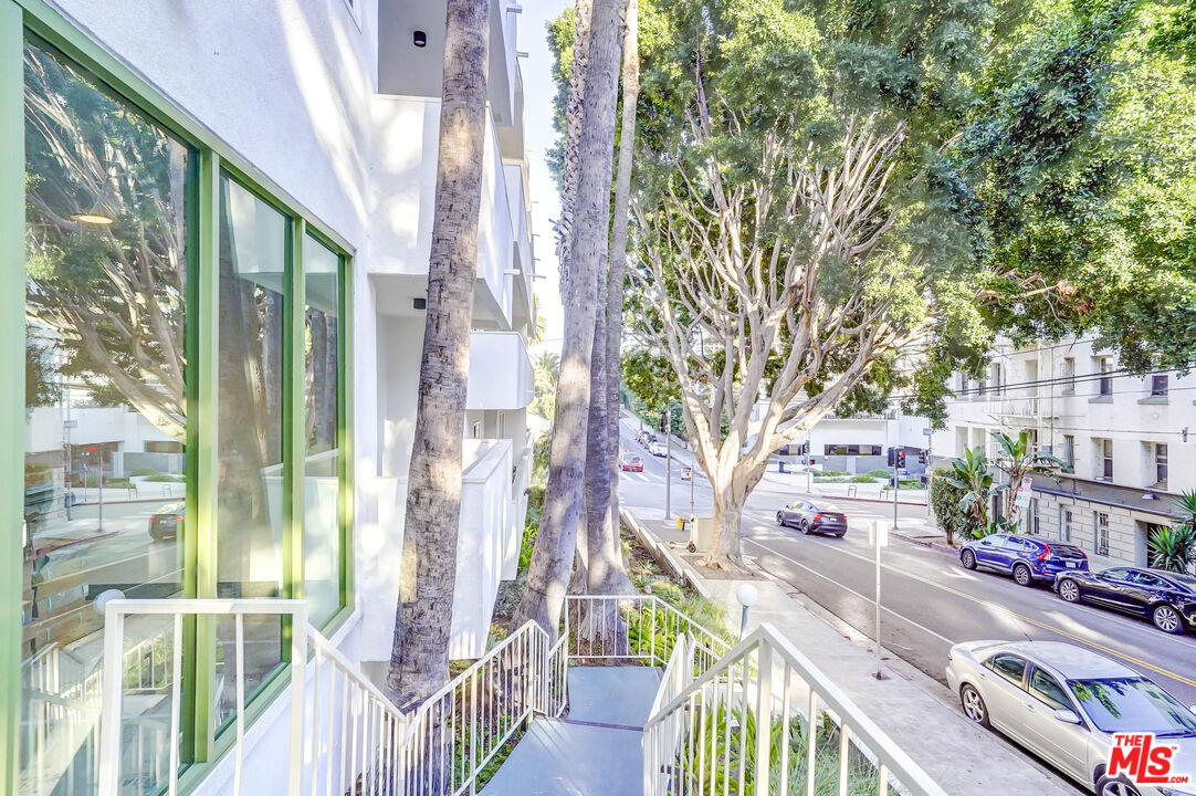 6615 Franklin Ave Unit: 124