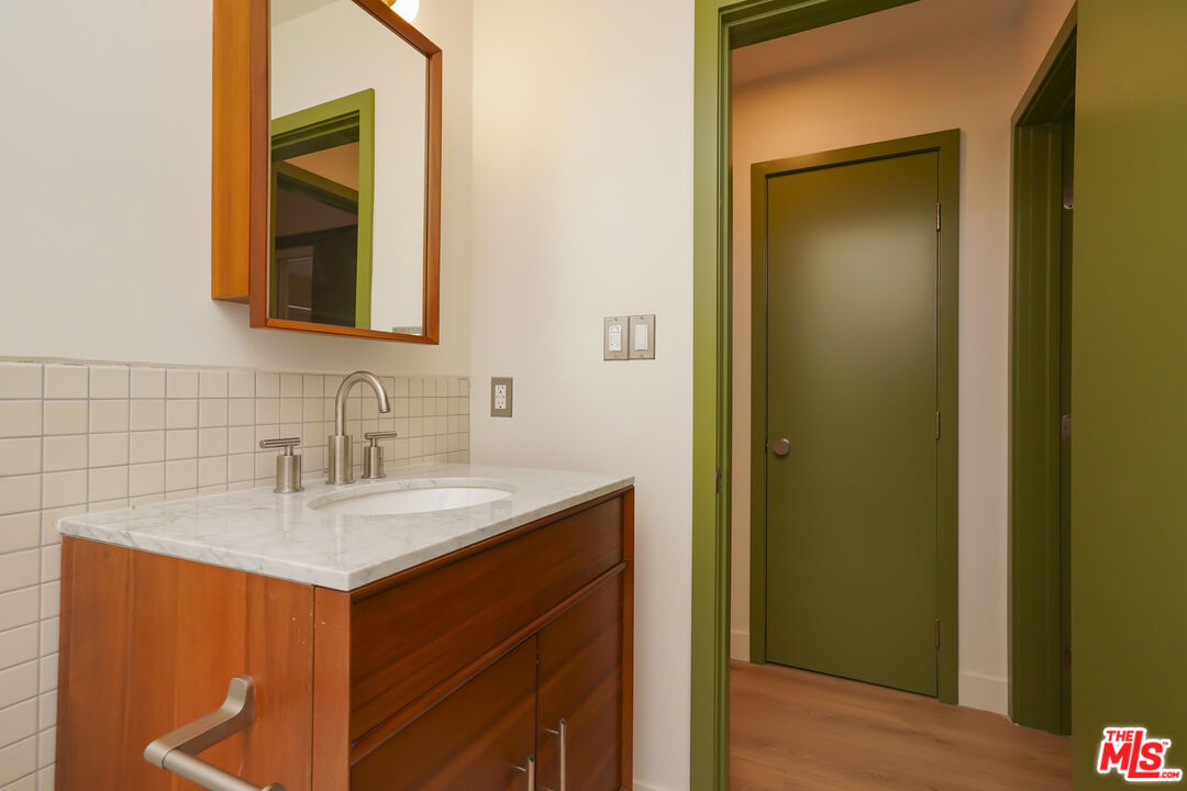 6615 Franklin Ave Unit: 124