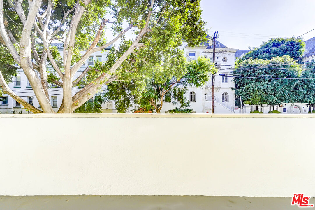6615 Franklin Ave Unit: 118