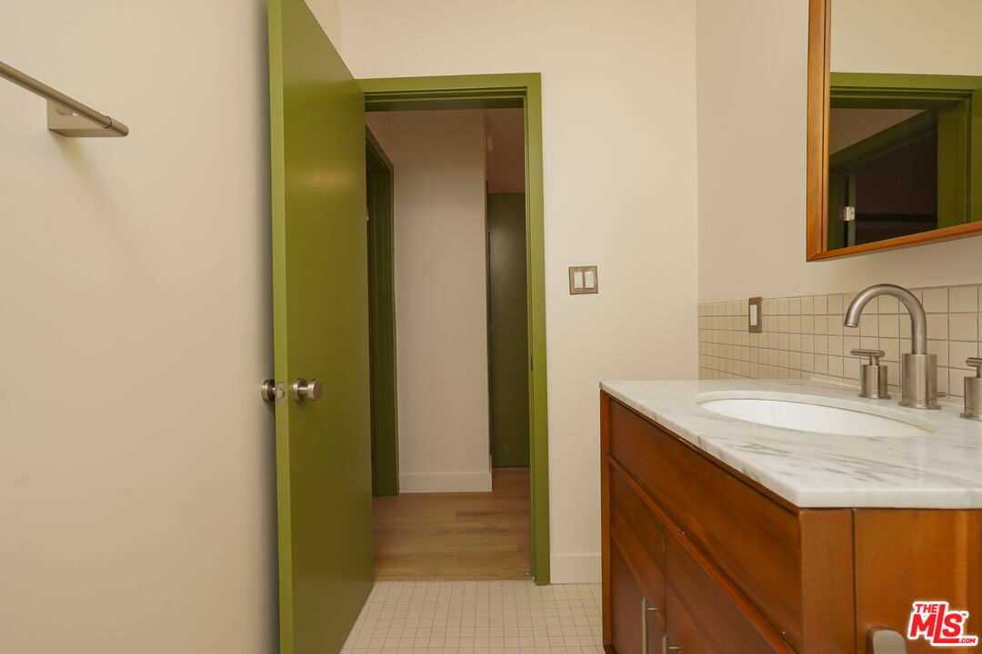 6615 Franklin Ave Unit: 118