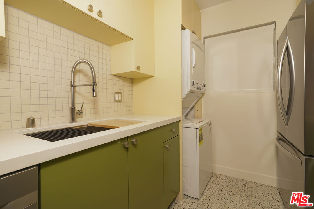 6615 Franklin Ave Unit: 118