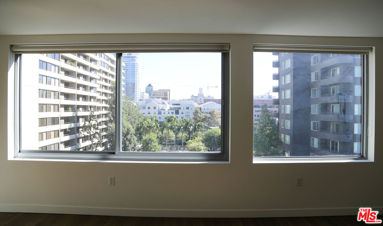 901 S Flower St Unit: 704