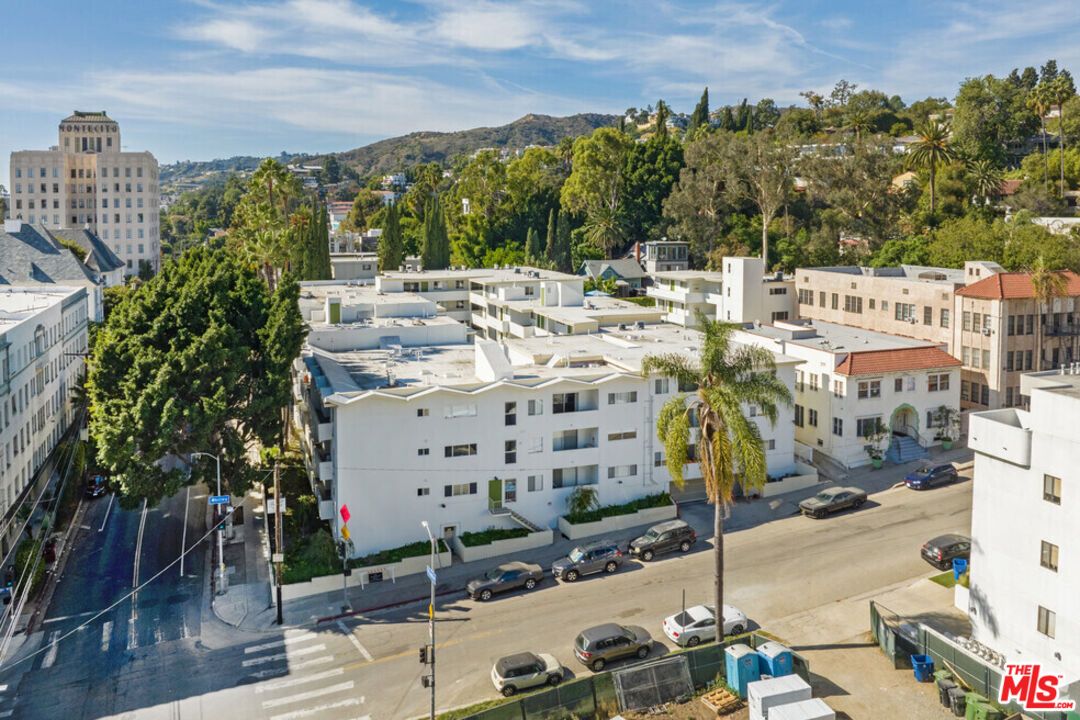 6615 Franklin Ave Unit: 117