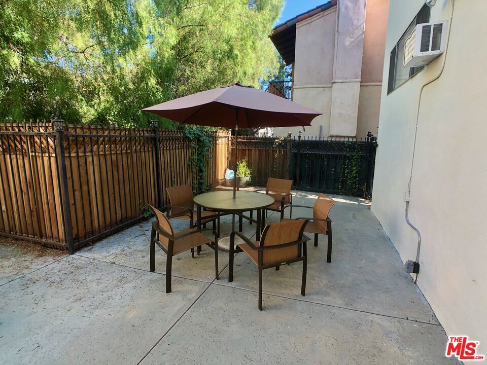 836 Westbourne Dr Unit: 202