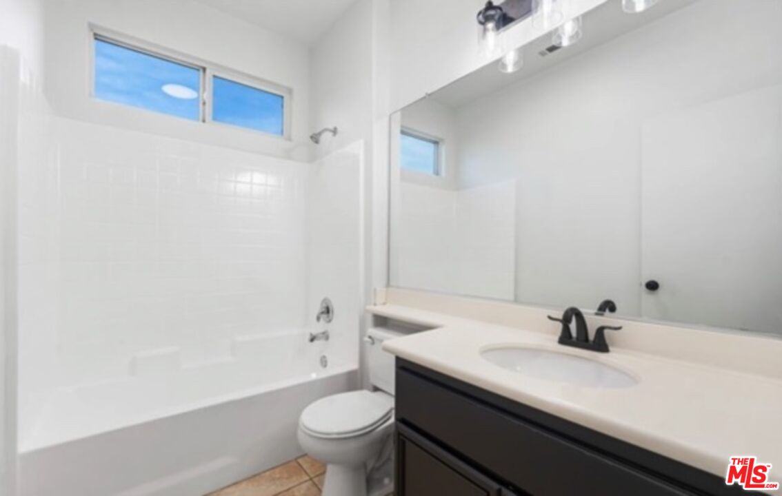 2610 Trudeau Ln