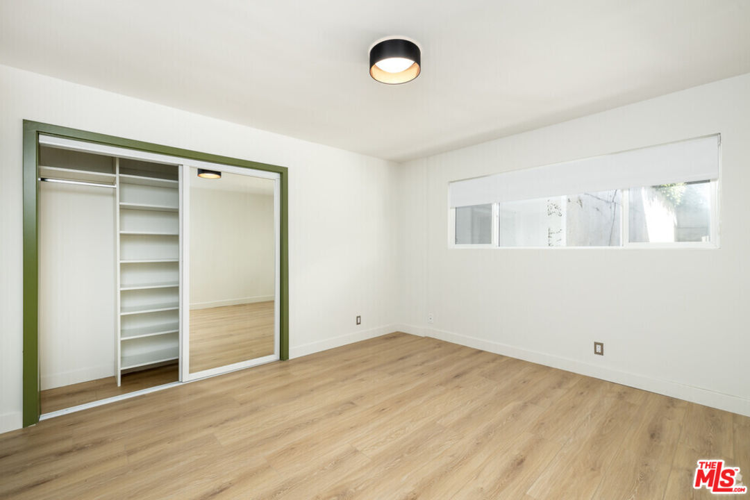 6615 Franklin Ave Unit: 114