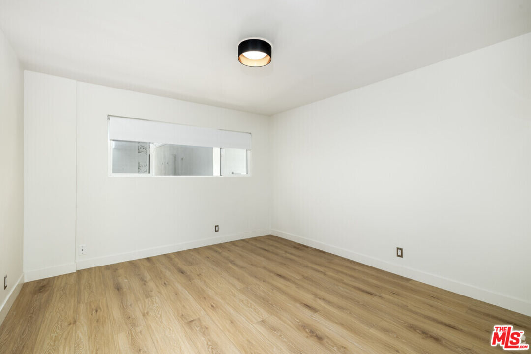 6615 Franklin Ave Unit: 114