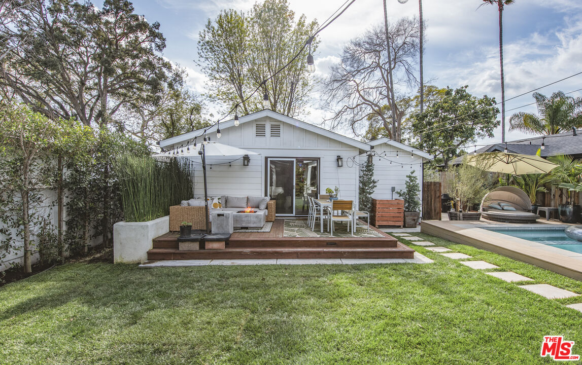 3339 Atwater Ave