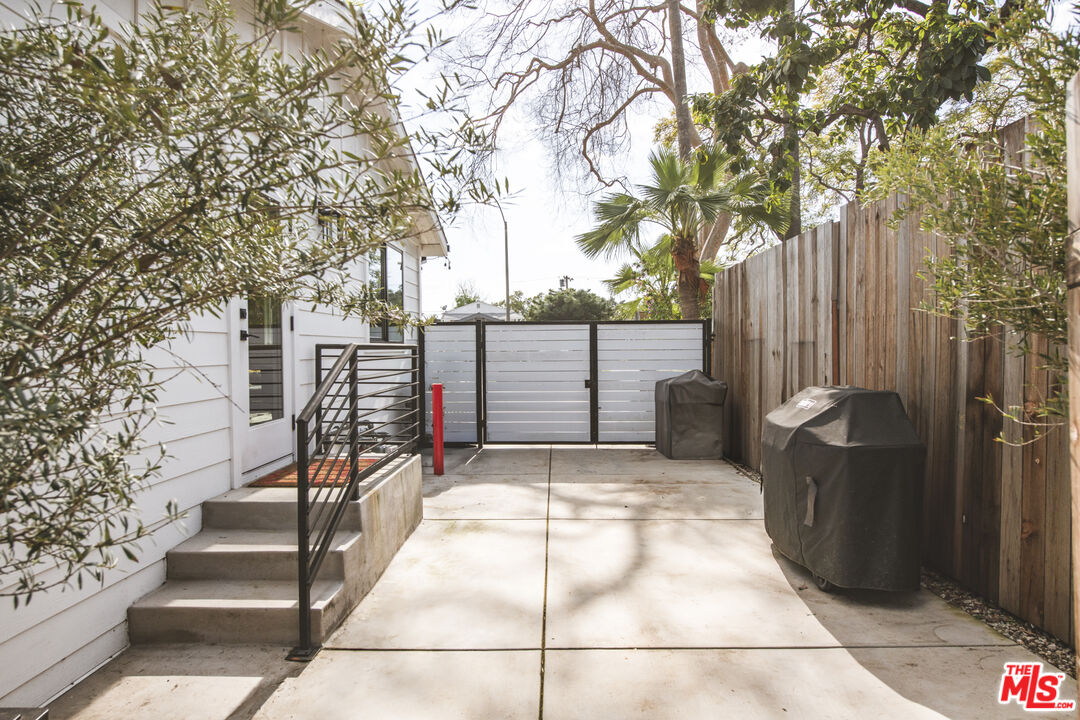 3339 Atwater Ave