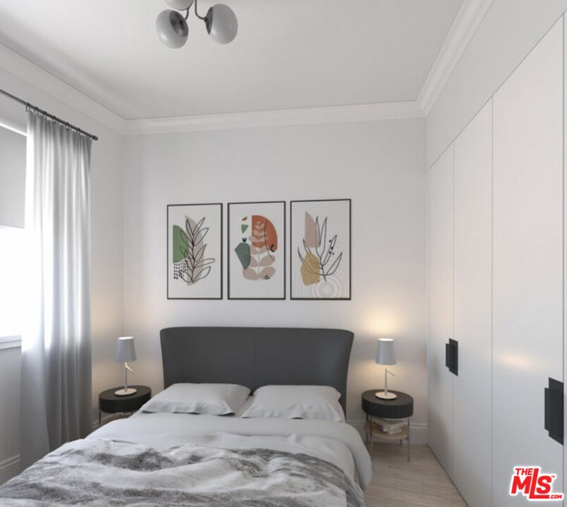 5768 W 3rd St Unit: 205