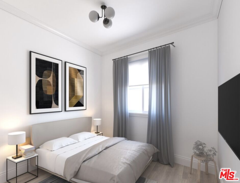 5768 W 3rd St Unit: 205