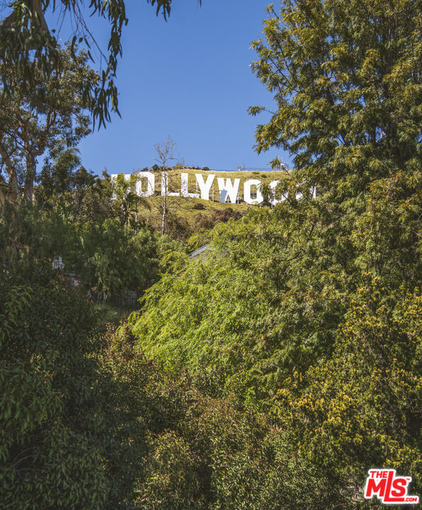 6150 Mulholland Hwy