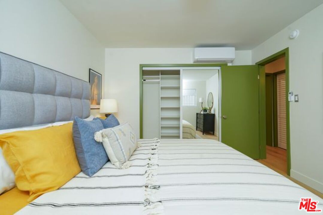 6615 Franklin Ave Unit: 221