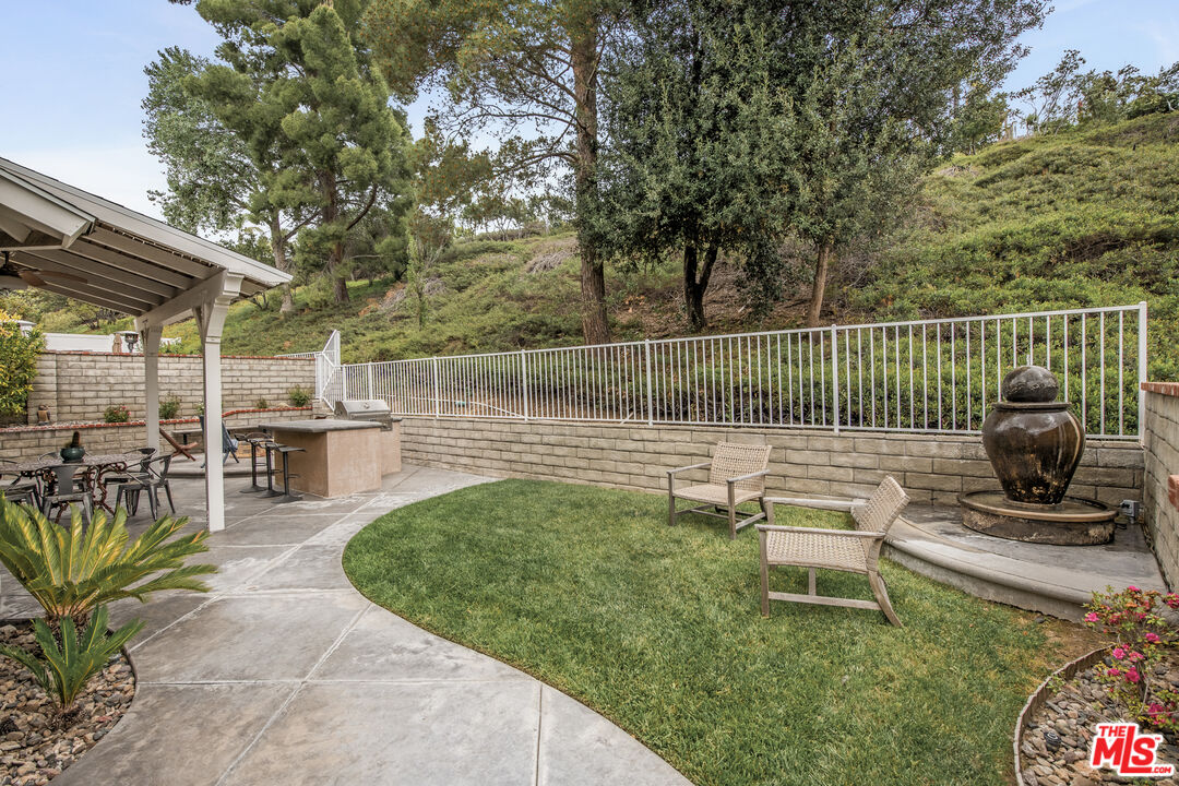 28256 Evergreen Ln