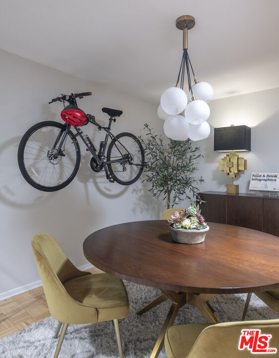 7949 Selma Ave Unit: 18
