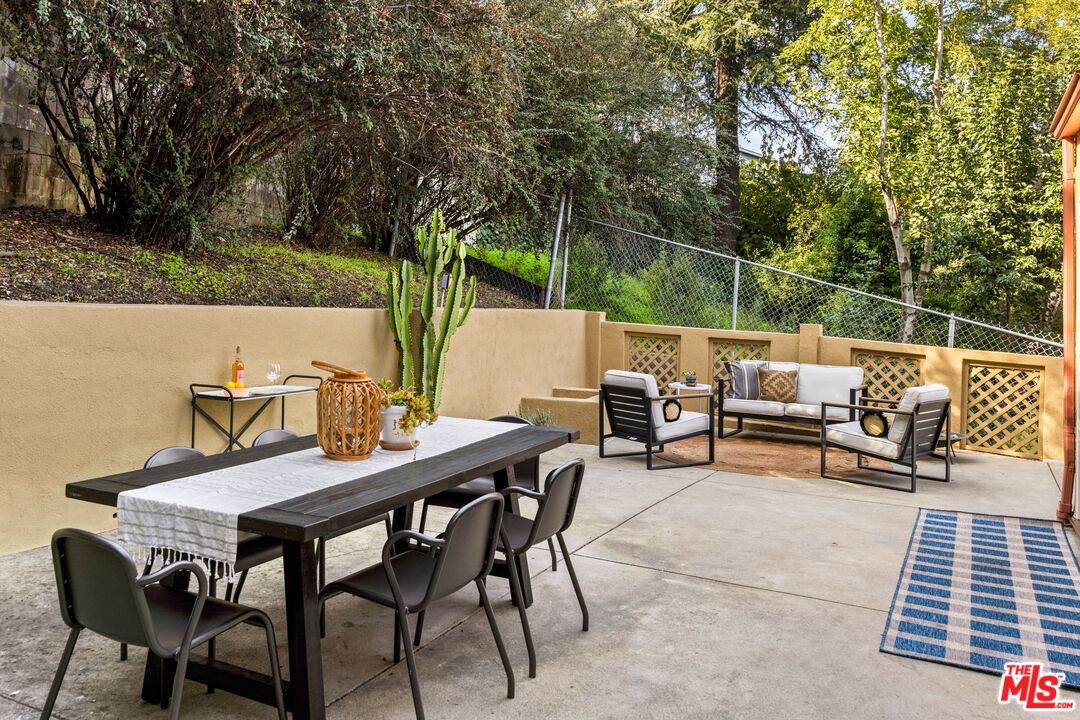 2435 Lyric Ave