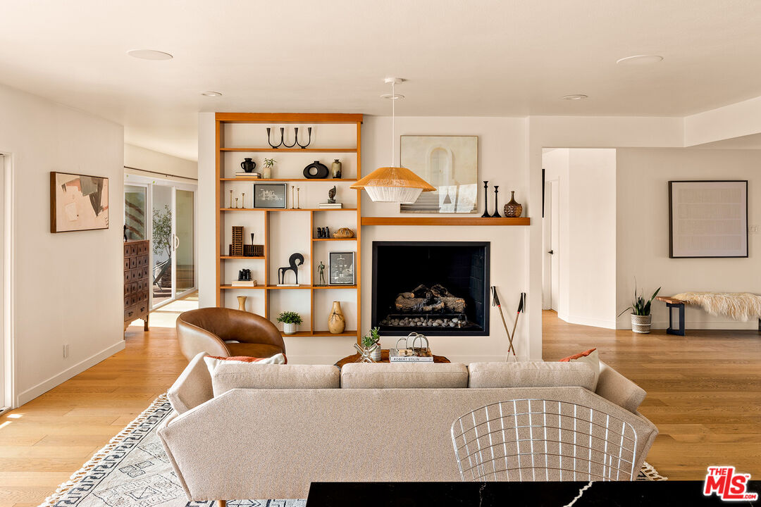5203 Bedford Ave