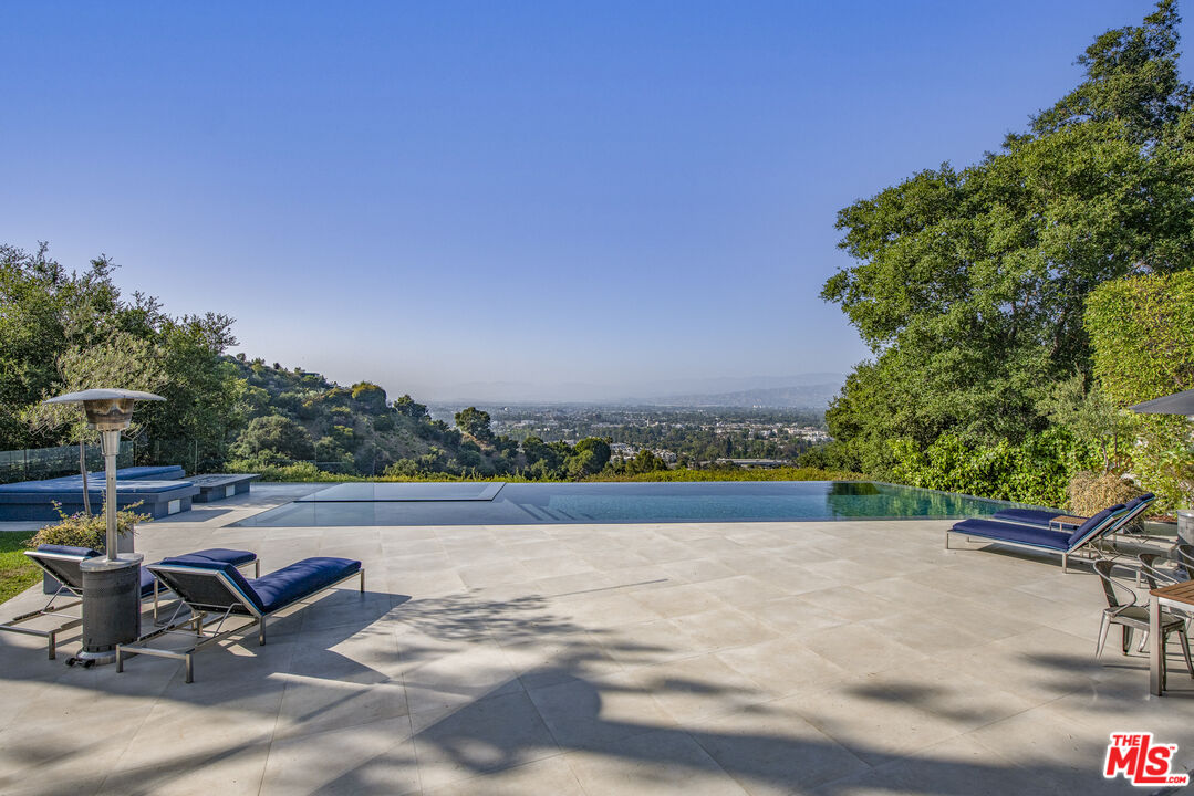 10829 Alta View Dr