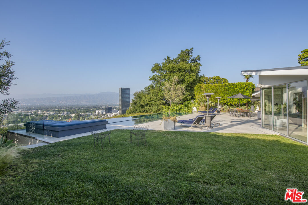 10829 Alta View Dr