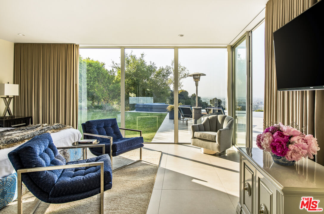 10829 Alta View Dr