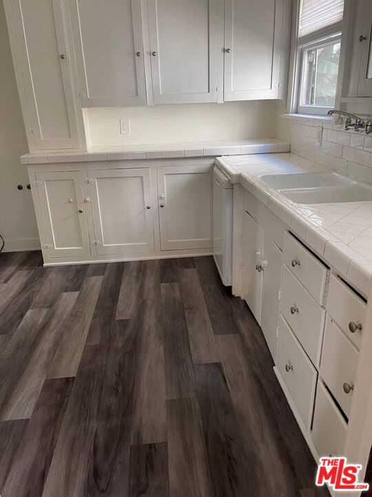 127 S Sycamore Ave