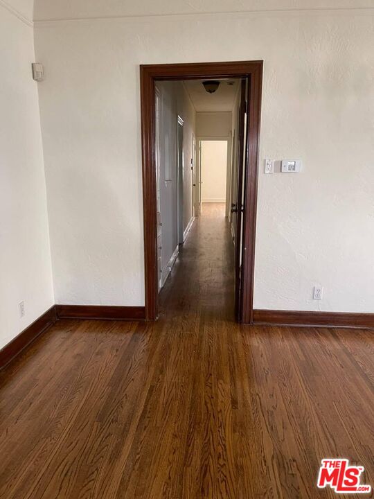 127 S Sycamore Ave