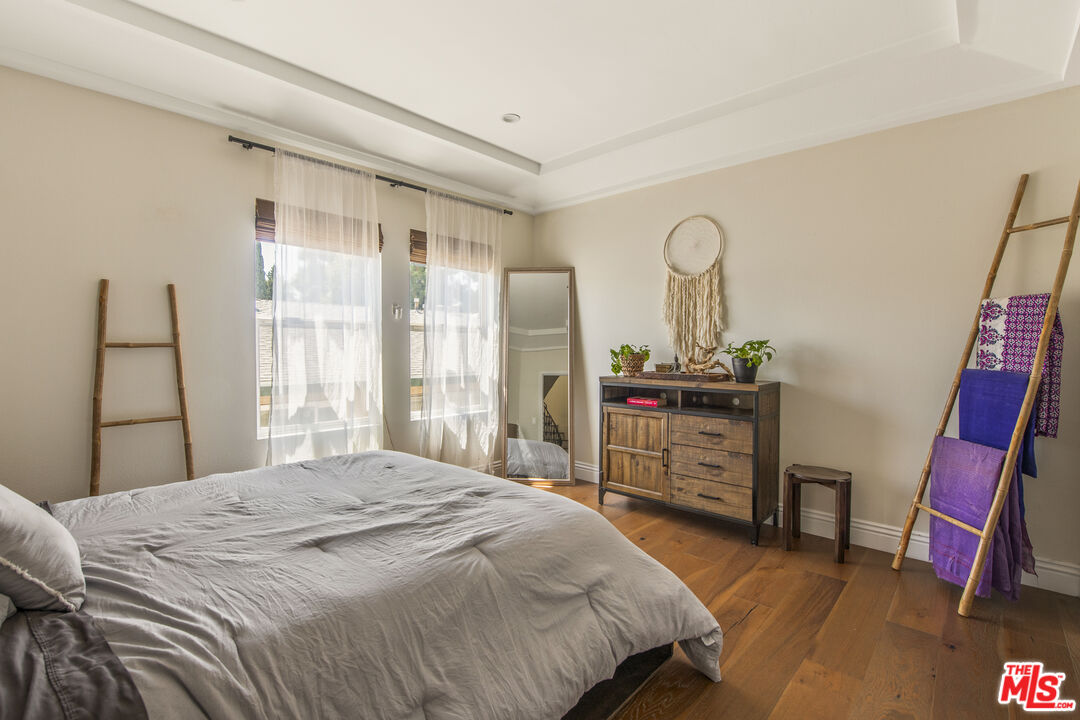 4360 Ventura Canyon Ave Unit: 3