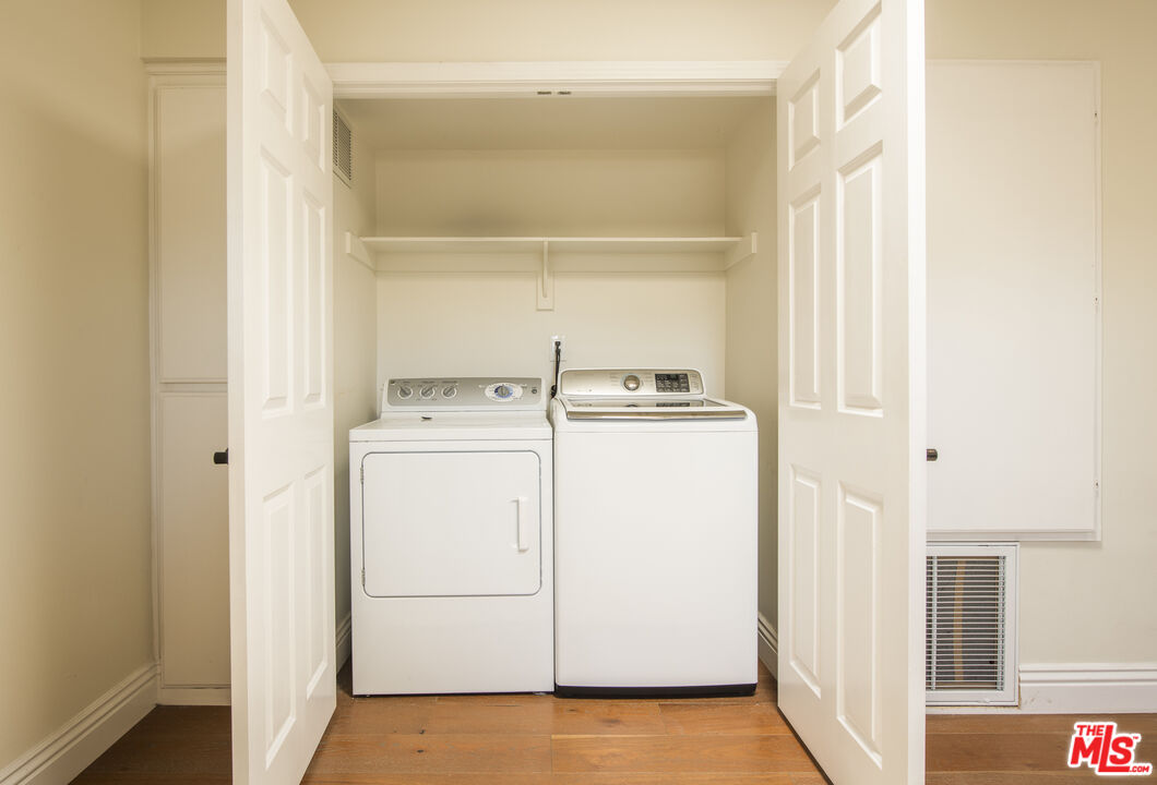 4360 Ventura Canyon Ave Unit: 3