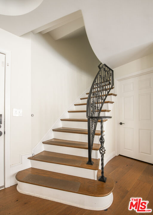 4360 Ventura Canyon Ave Unit: 3