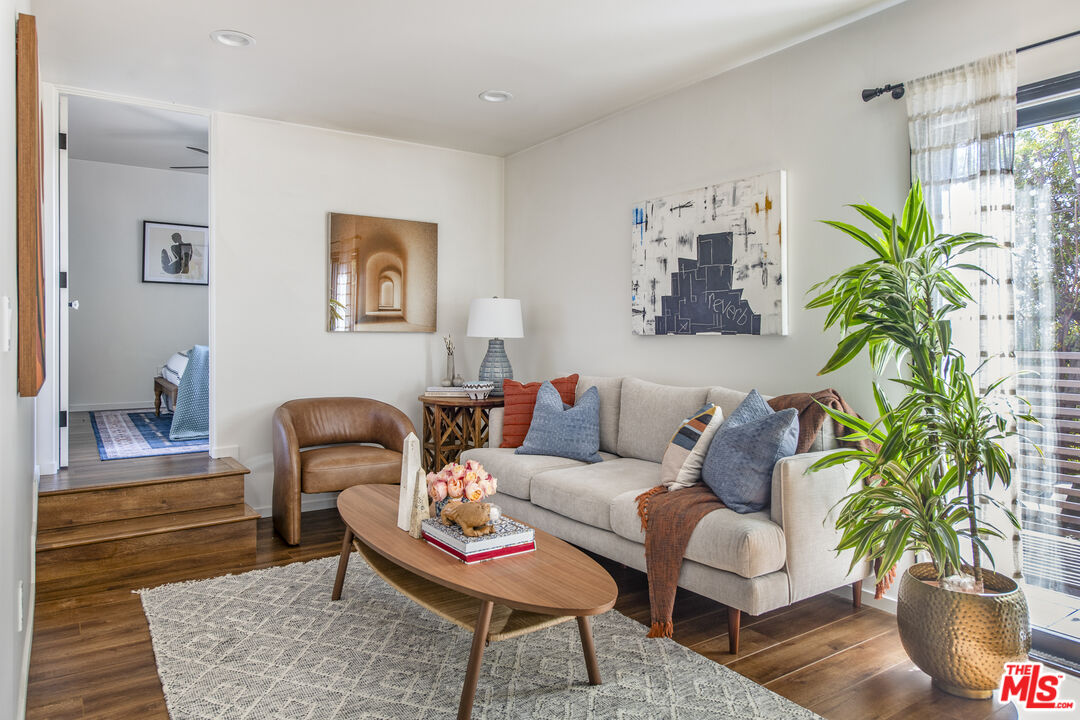 2039 N Avenue 52