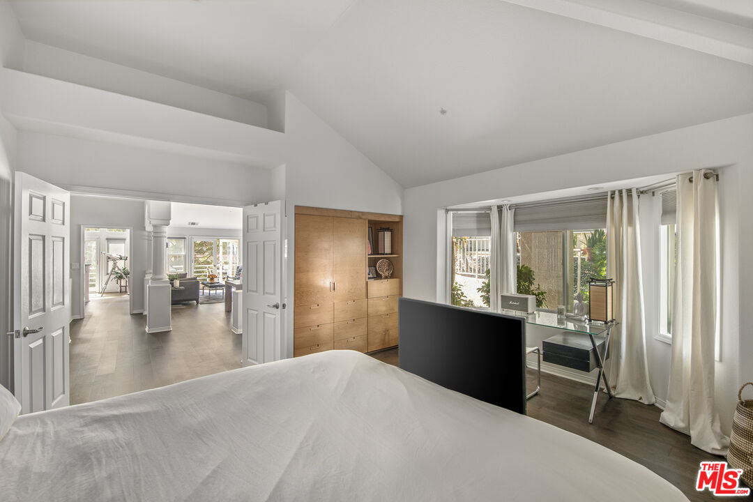 628 Palisades Dr