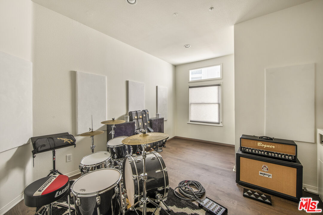 628 Palisades Dr
