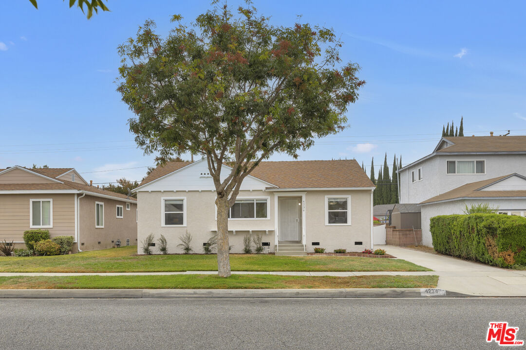 4234 Ostrom Ave