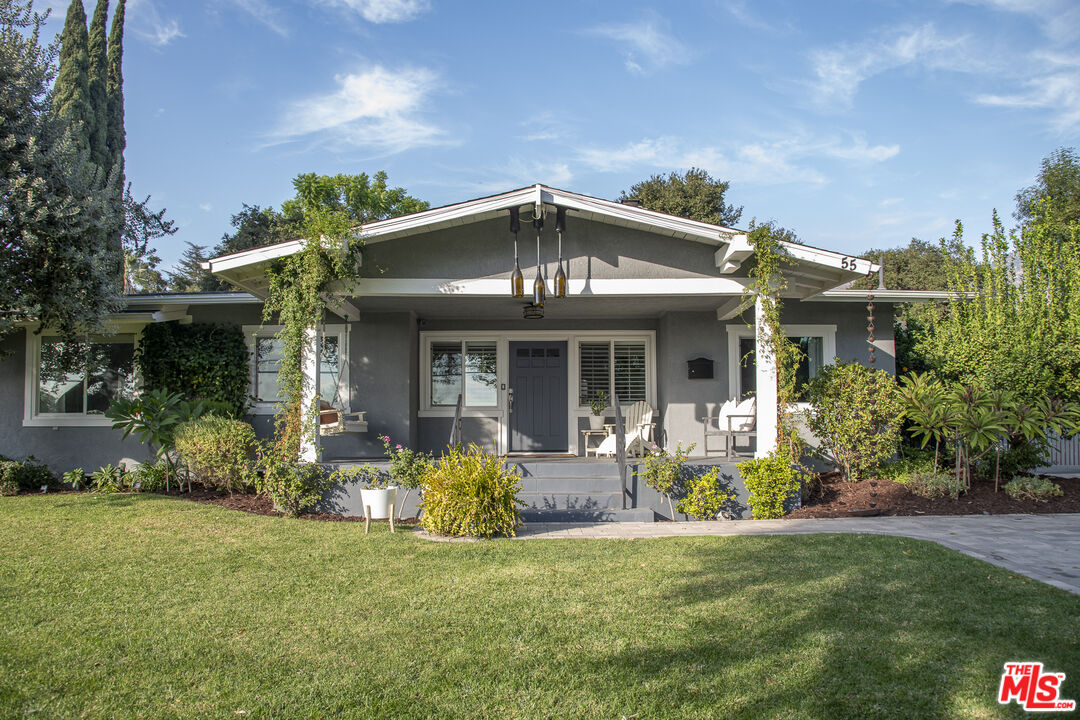 55 W Altadena Dr
