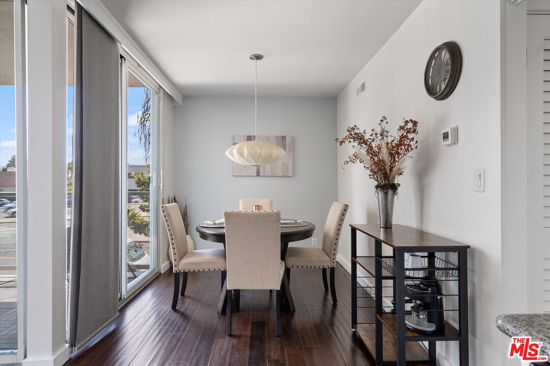 131 N Gale Dr Unit: 2A