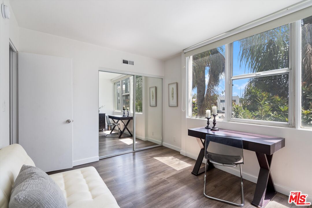 131 N Gale Dr Unit: 2A
