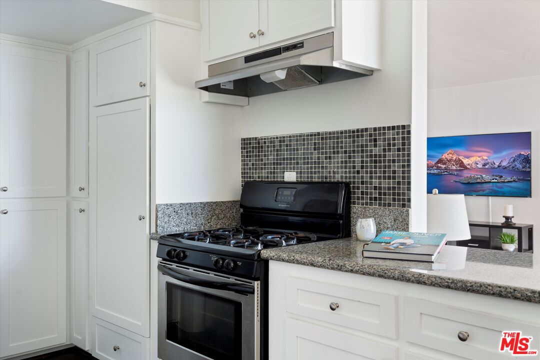 131 N Gale Dr Unit: 2A