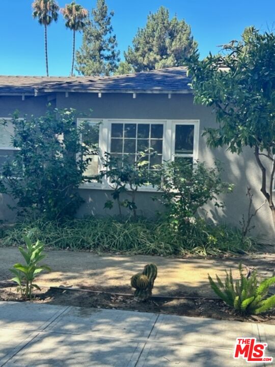 701 N Catalina St