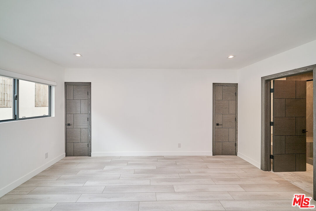 145 S Maple Dr Unit: 105
