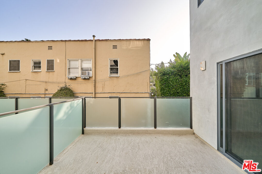145 S Maple Dr Unit: 104