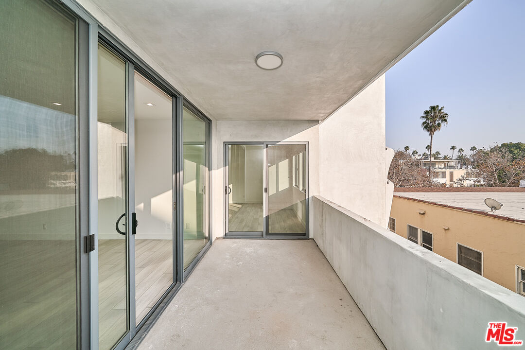 145 S Maple Drive Dr Unit: 205